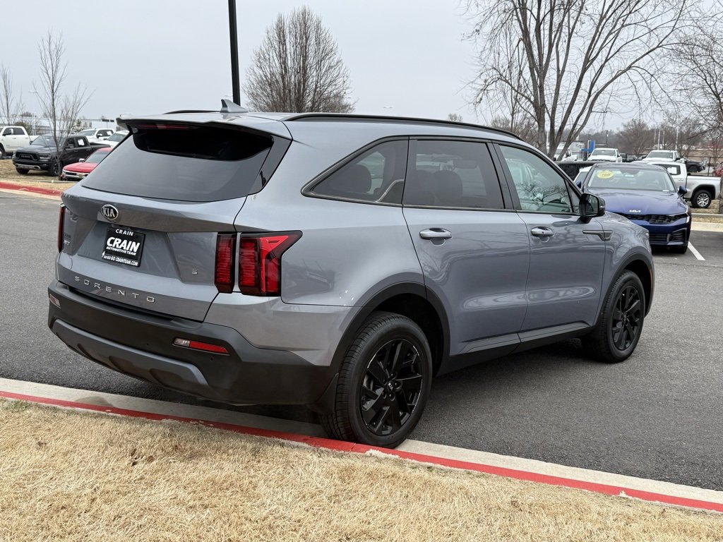 Certified 2021 Kia Sorento S image 8
