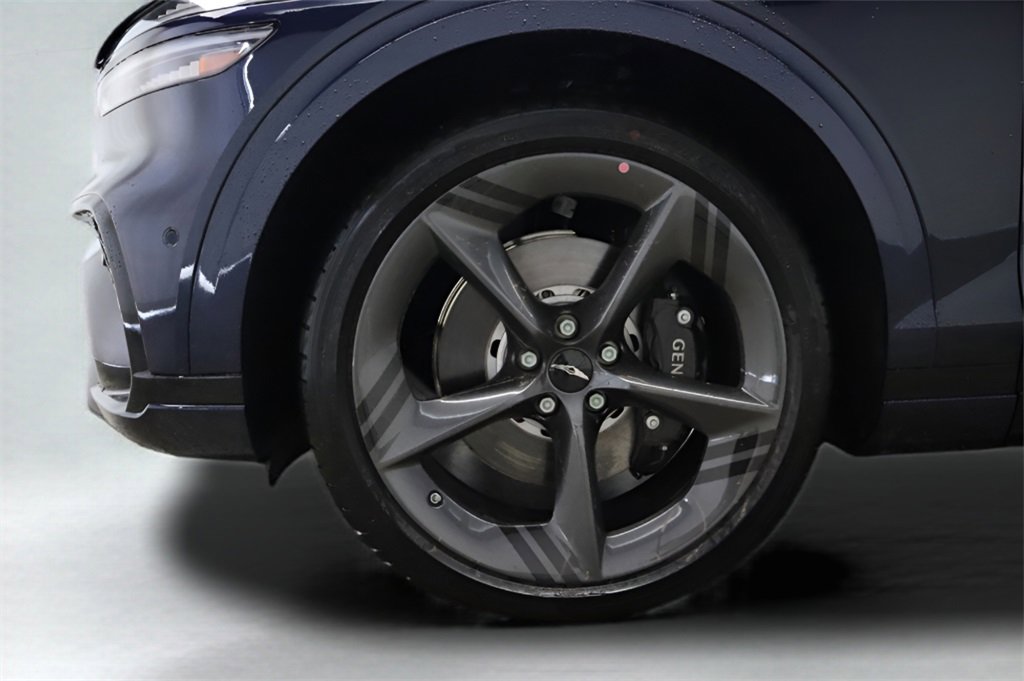 New 2026 Genesis GV70 2.5T Sport Prestige image 3