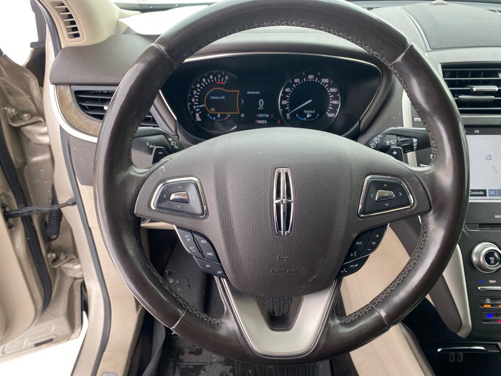 Used 2017 Lincoln MKC Reserve w/ Lincoln MKC Climate Package AWD/4WD image 12
