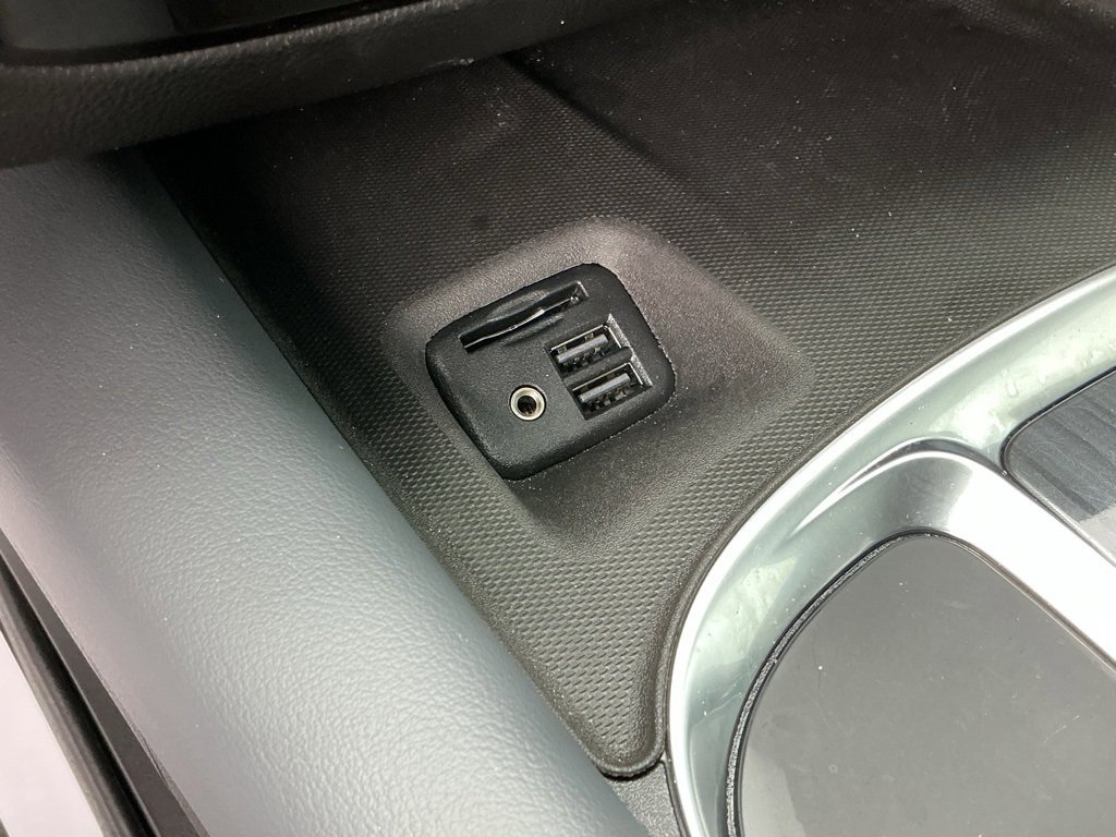 Used 2021 Buick Enclave Essence w/ Sport Touring Edition image 40