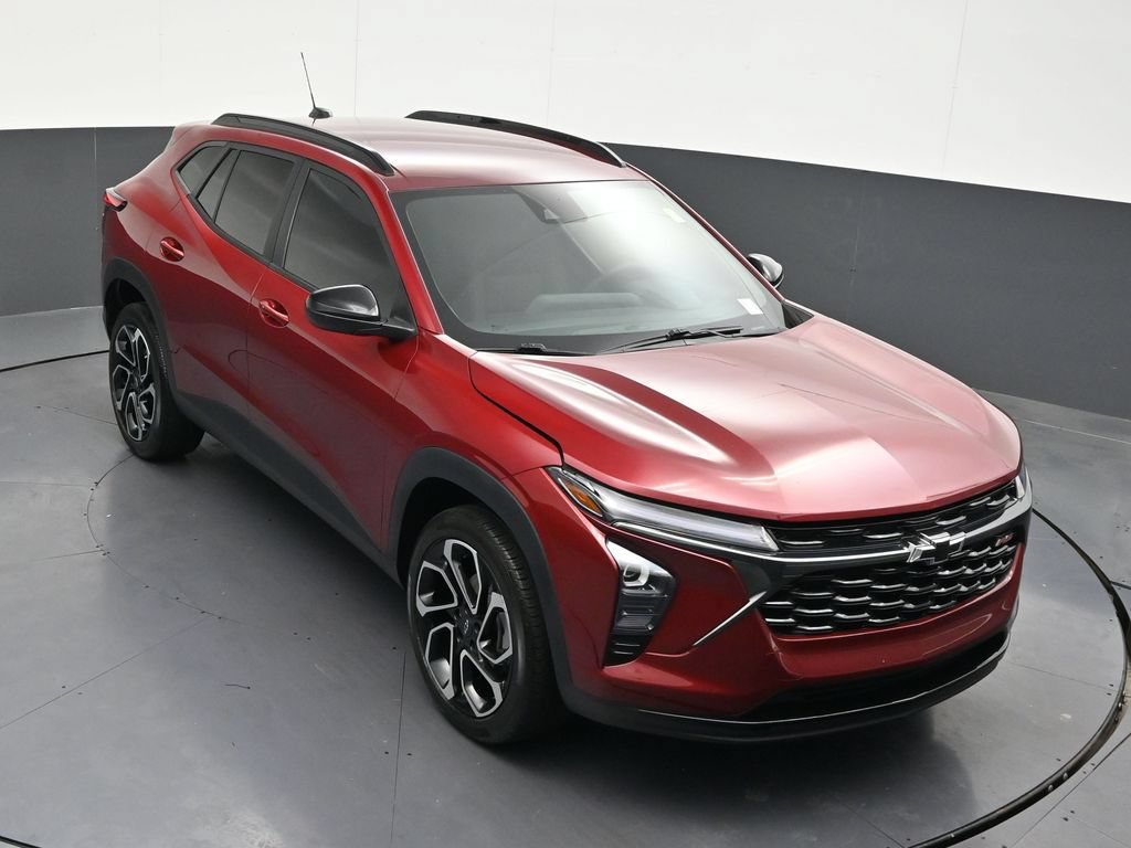 Used 2024 Chevrolet Trax RS FWD image 23
