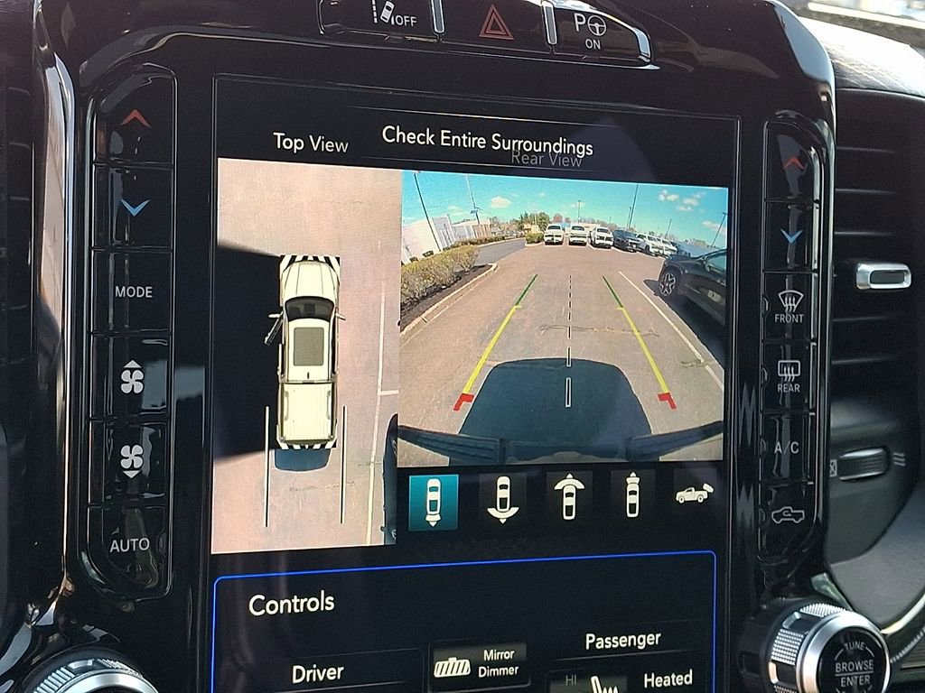 Used 2020 RAM 1500 Limited w/ Black Appearance Package AWD/4WD image 24