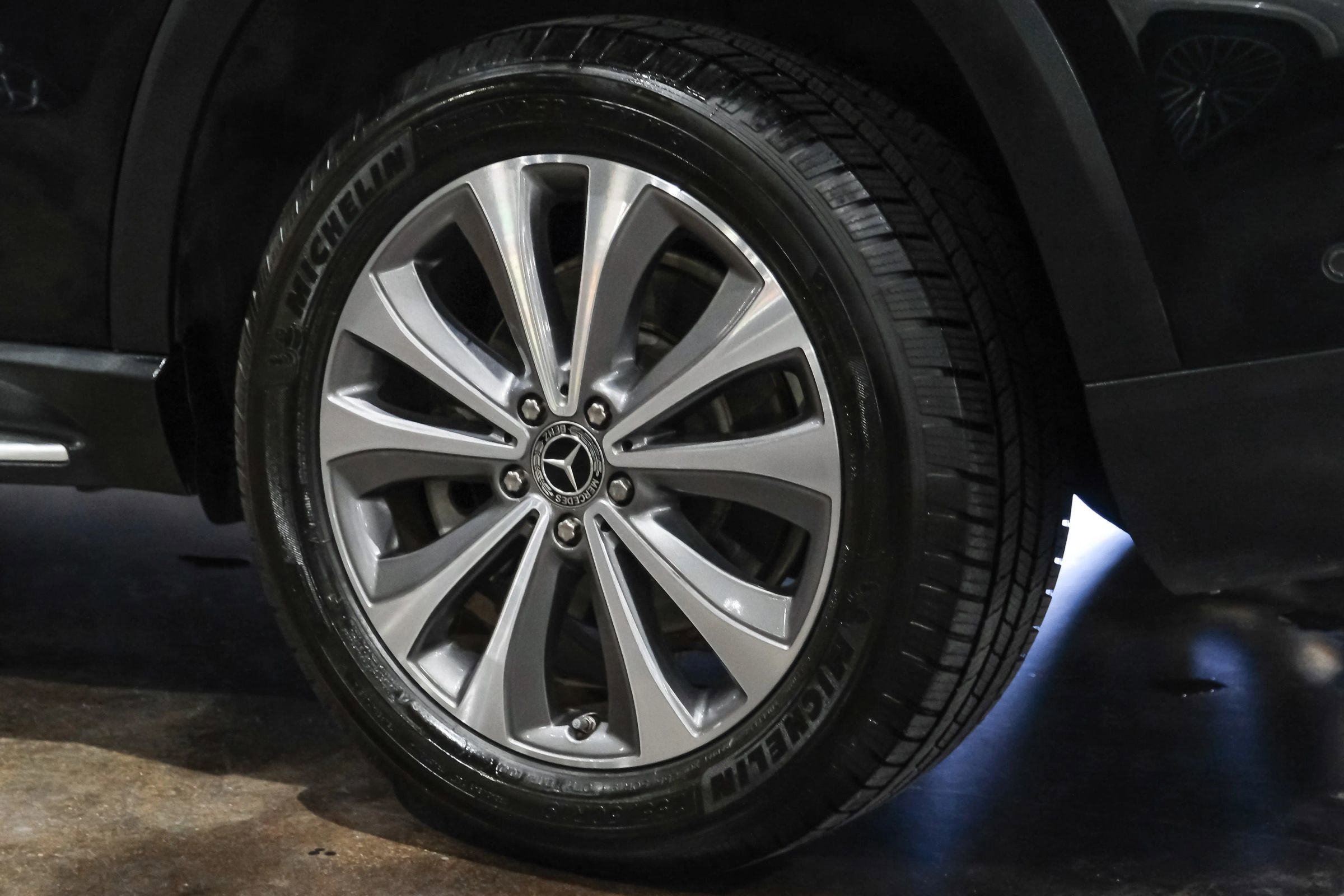 Used 2020 Mercedes-Benz GLE 350 w/ Parking Assist Package image 57