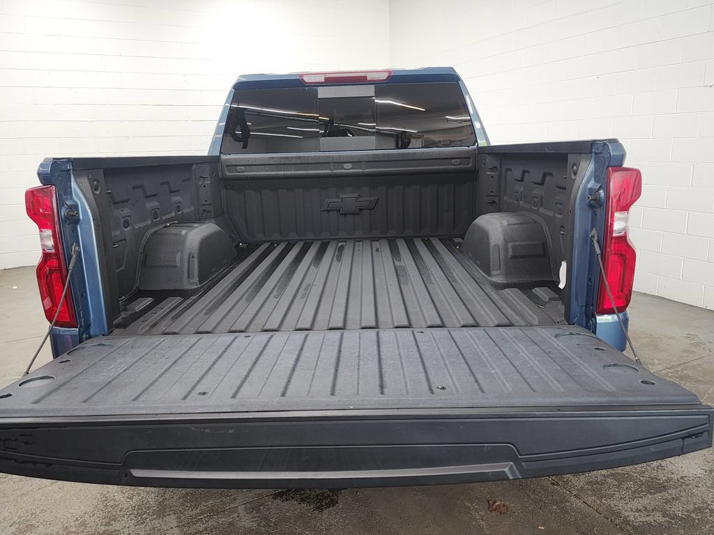 Used 2024 Chevrolet Silverado 1500 LT Trail Boss w/ Convenience Package II AWD/4WD image 32