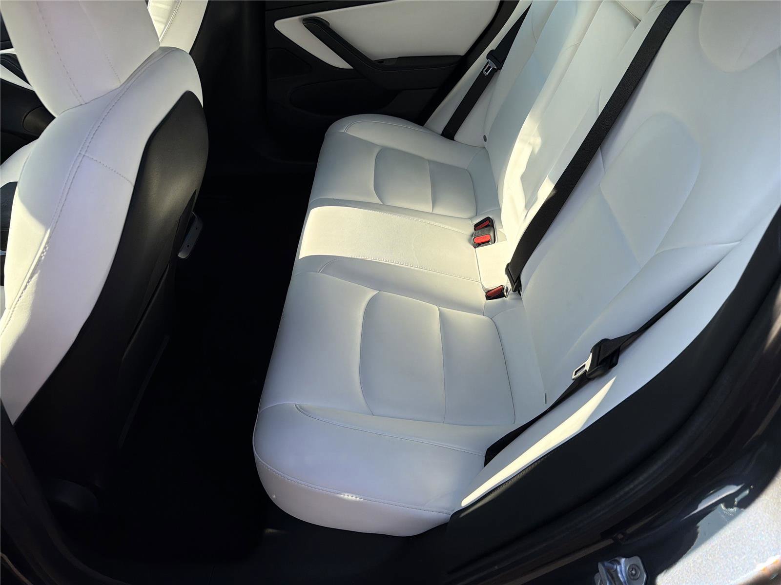 Used 2020 Tesla Model 3 Long Range image 19