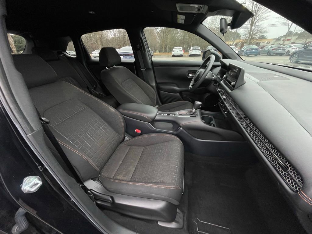 Certified 2024 Honda HR-V Sport image 31