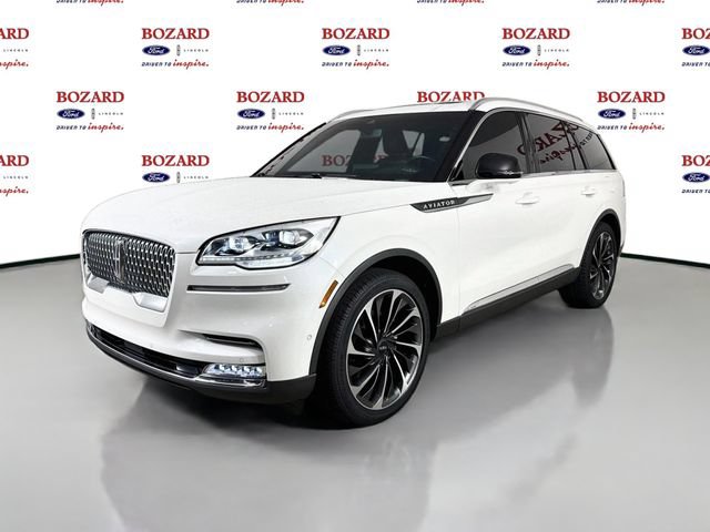 Certified 2023 Lincoln Aviator Reserve w/ Equipment Group 201A RWD image 4