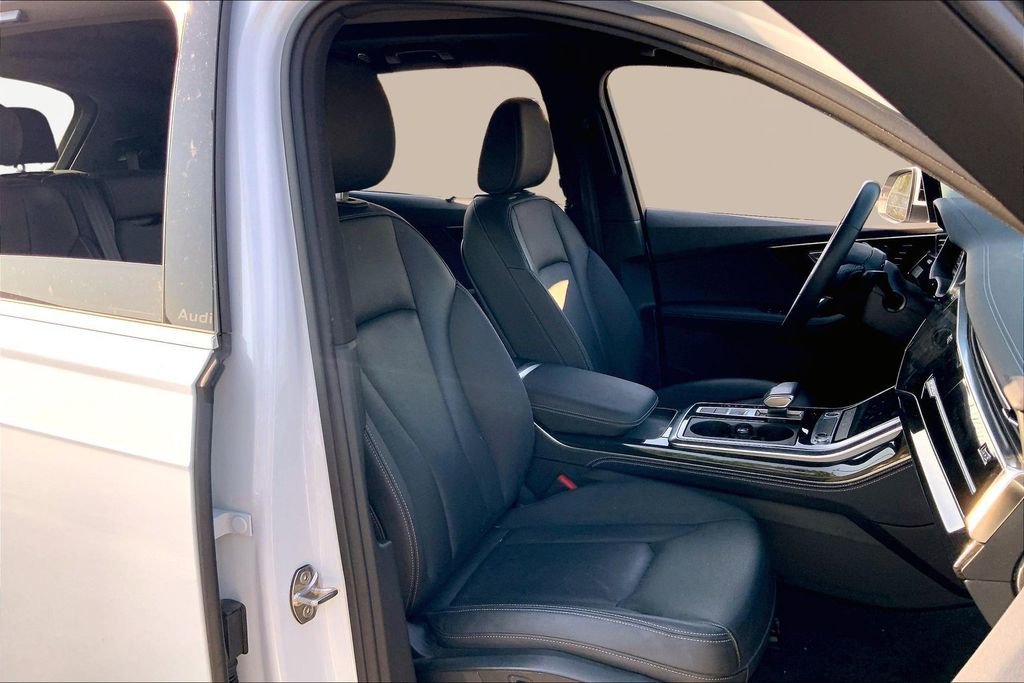 Used 2025 Audi Q7 3.0T Premium Plus image 20