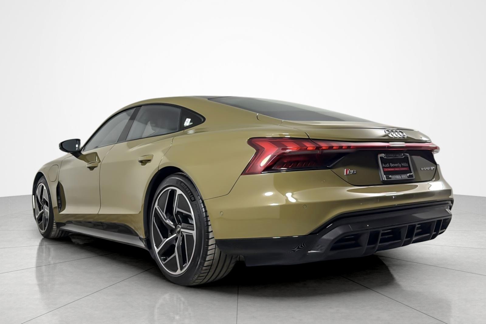 Used 2024 Audi RS e-tron GT AWD/4WD image 3