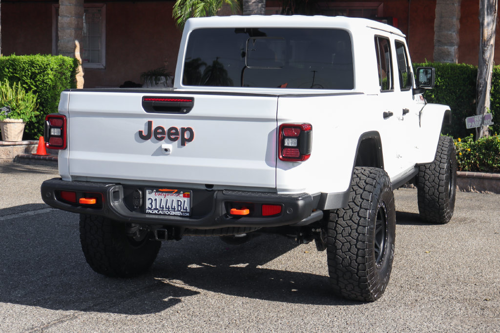 Used 2024 Jeep Gladiator Mojave AWD/4WD image 10
