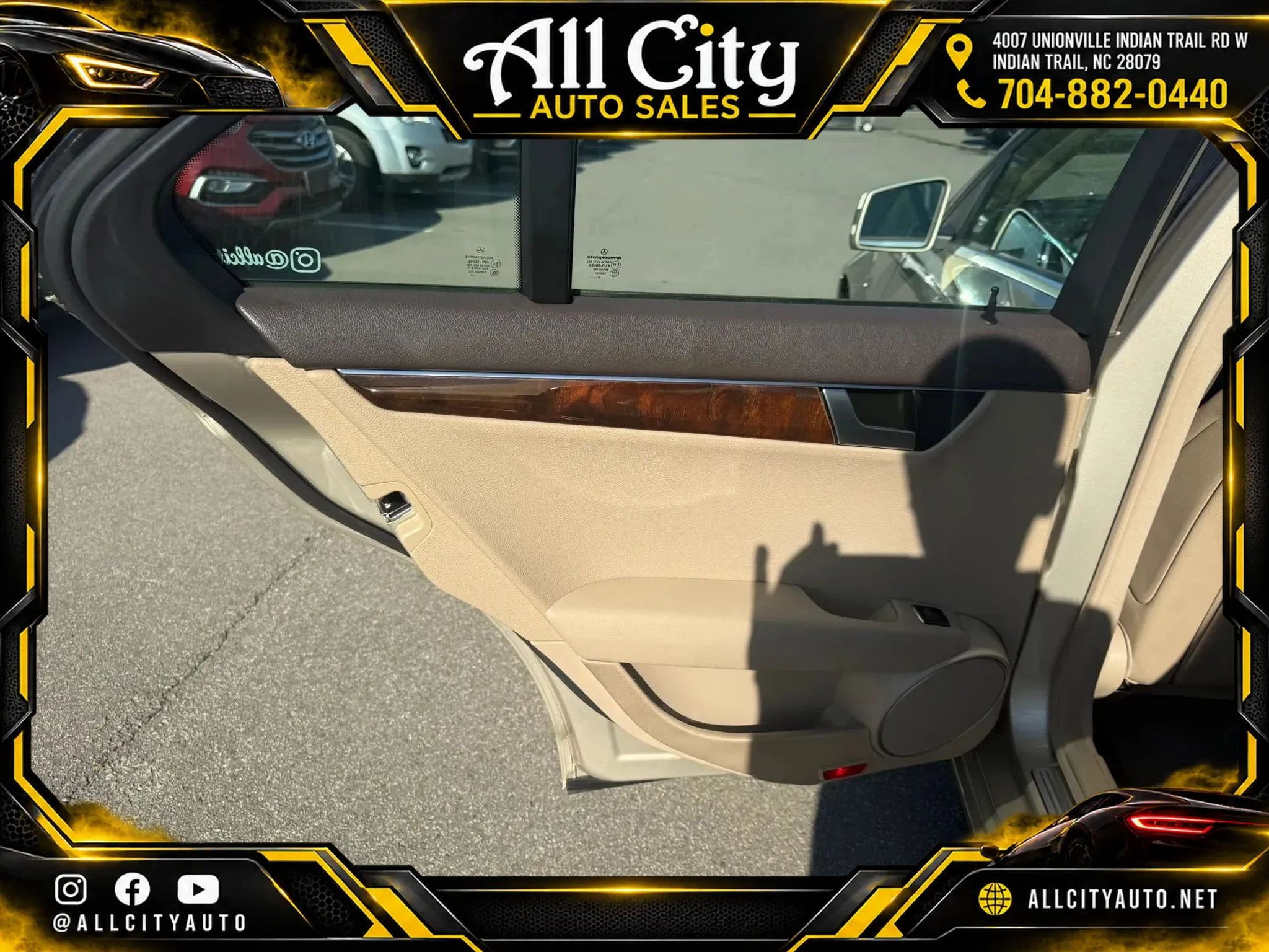 Used 2012 Mercedes-Benz C 250 Sedan image 15