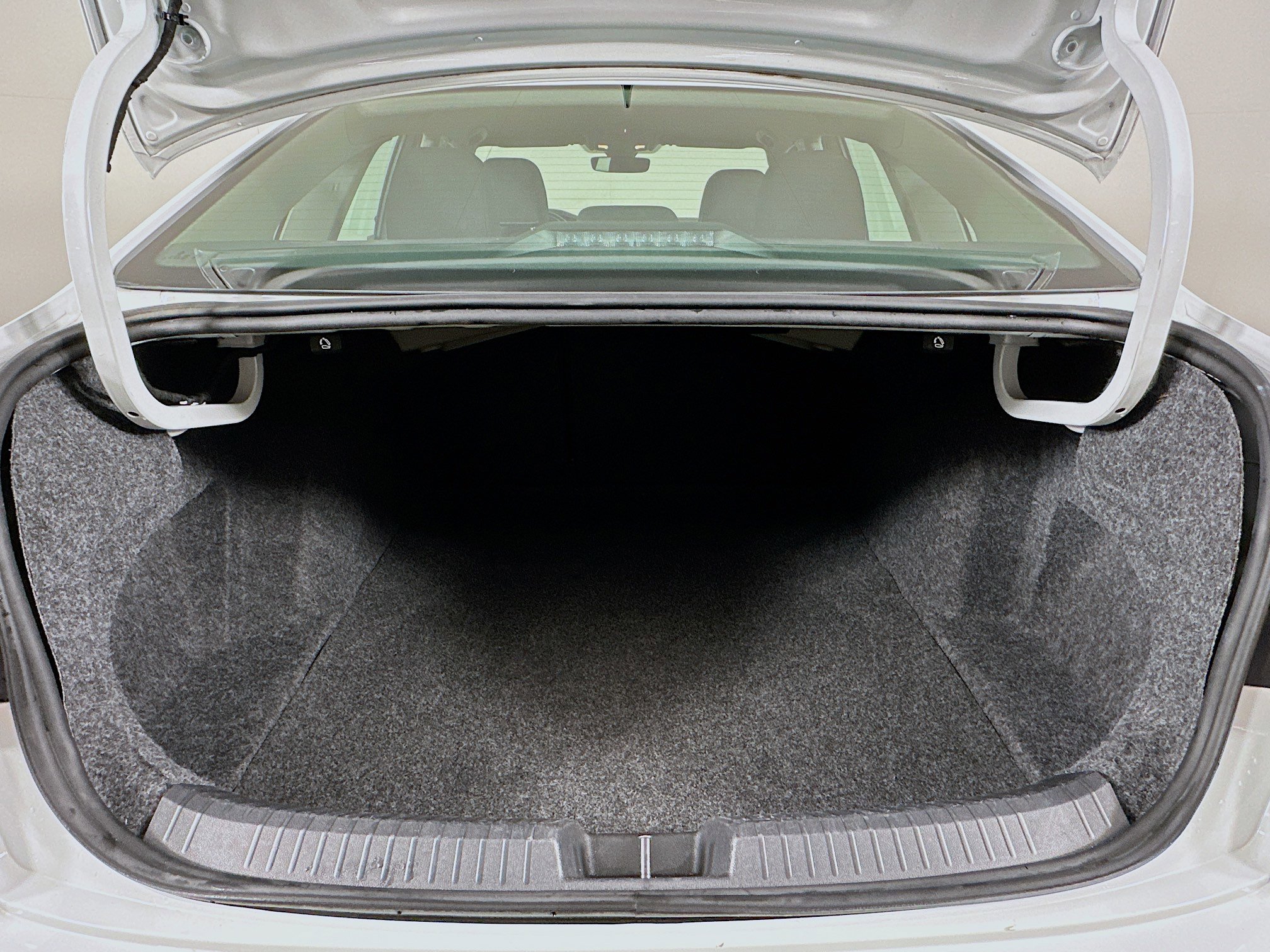 Used 2024 Volkswagen Jetta S image 27