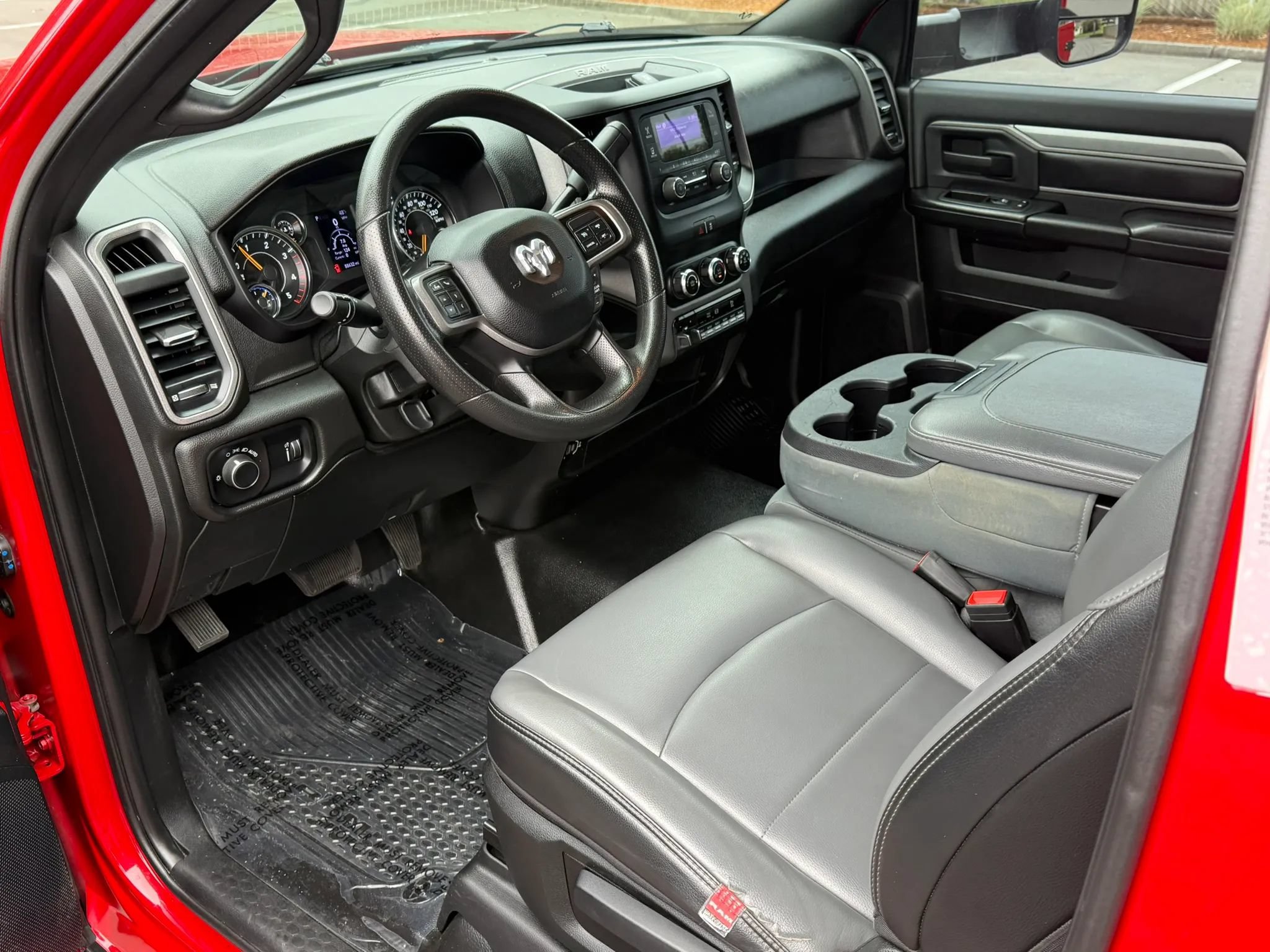 Used 2021 RAM 3500 Tradesman w/ Chrome Appearance Group RWD image 12