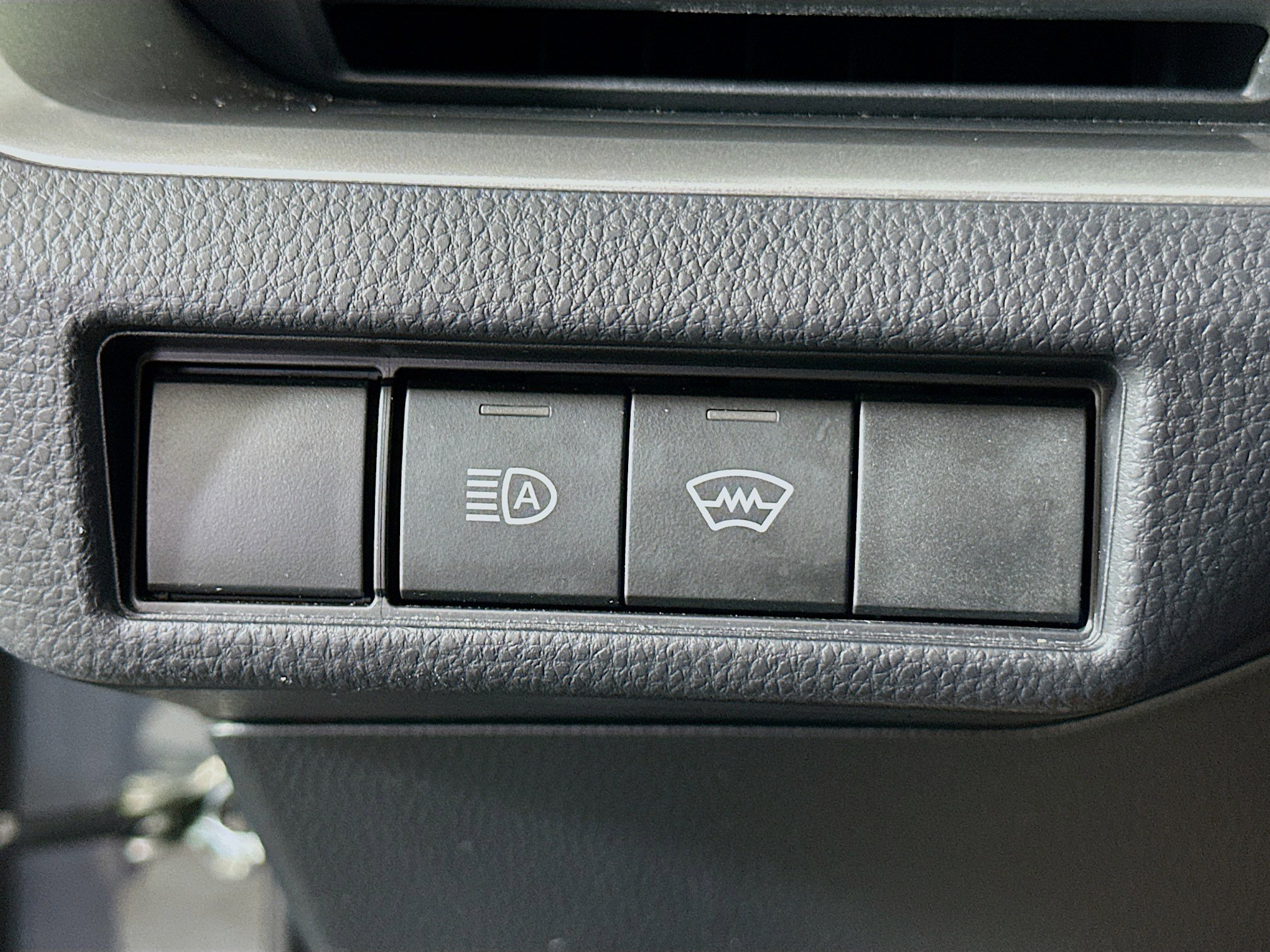 Used 2025 Toyota Prius LE image 17