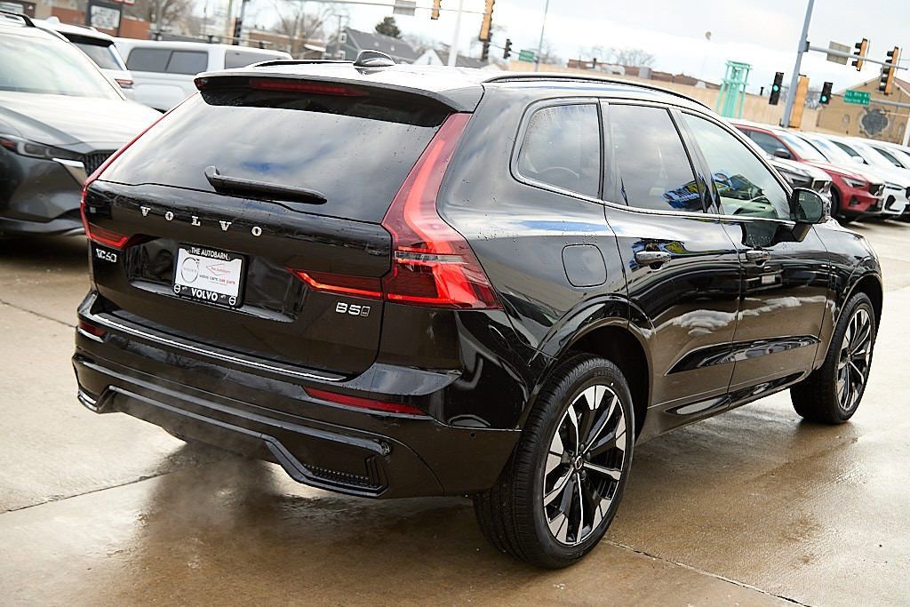 New 2026 Volvo XC60 B5 Plus w/ Protection Package Premier image 9