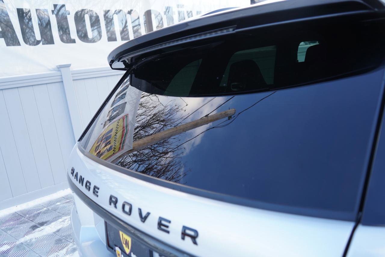 Used 2019 Land Rover Range Rover Sport SVR image 9