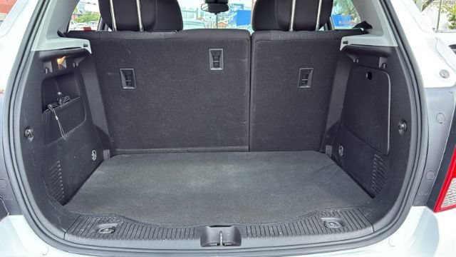 Used 2017 Chevrolet Trax LS w/ LPO, Cargo Package FWD image 9