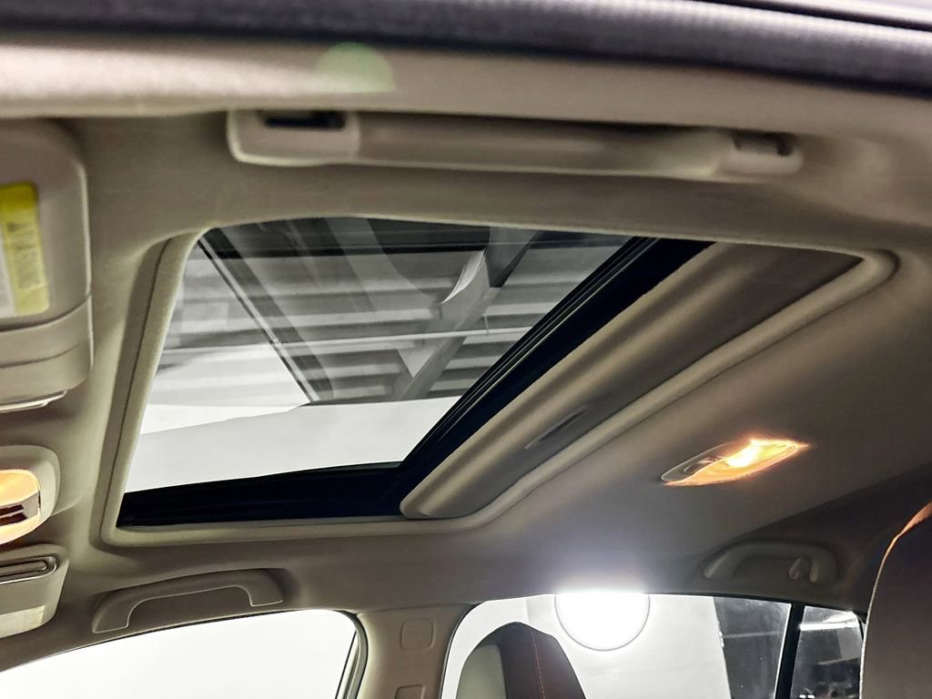 Used 2023 Subaru Crosstrek 2.5i Limited w/ Moonroof Package image 18