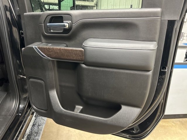 Used 2022 GMC Sierra 3500 Denali w/ Denali Ultimate Package image 25