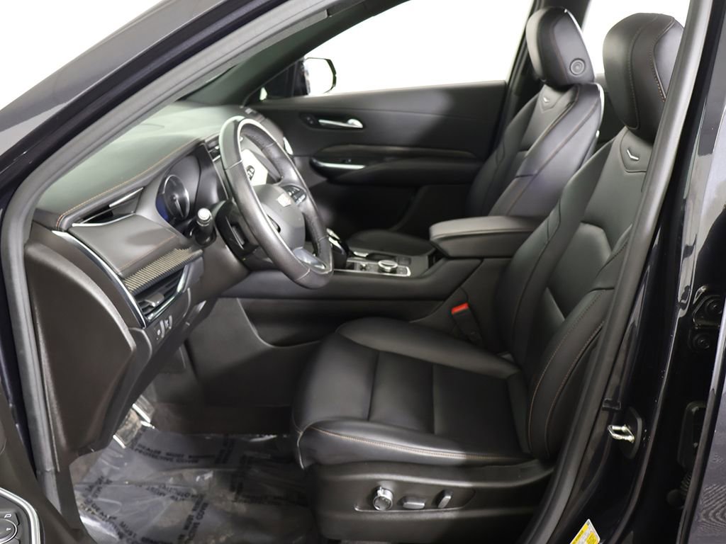 Used 2023 Cadillac XT4 Sport image 27