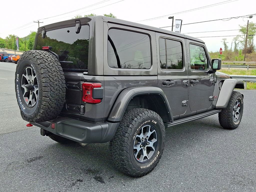 Used 2022 Jeep Wrangler Unlimited Rubicon w/ Cold Weather Group AWD/4WD image 10