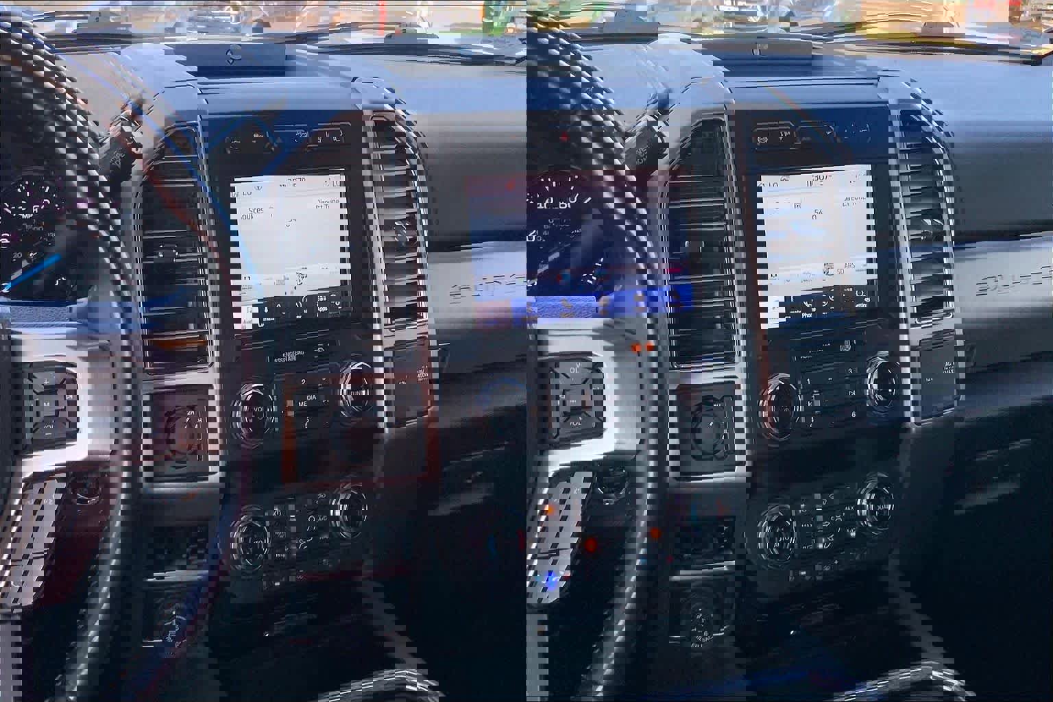 Used 2020 Ford F350 Platinum image 6