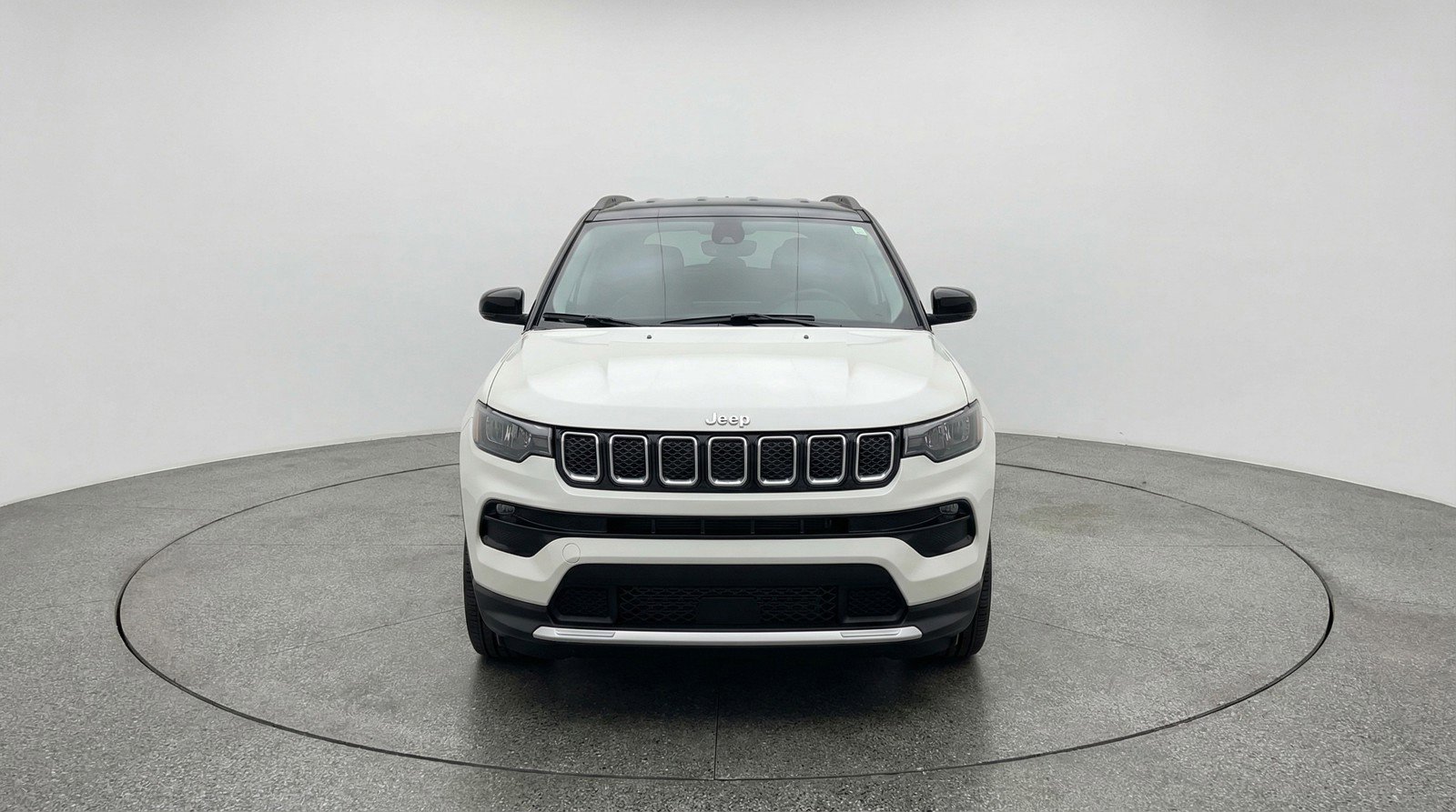 Used 2025 Jeep Compass Limited image 2