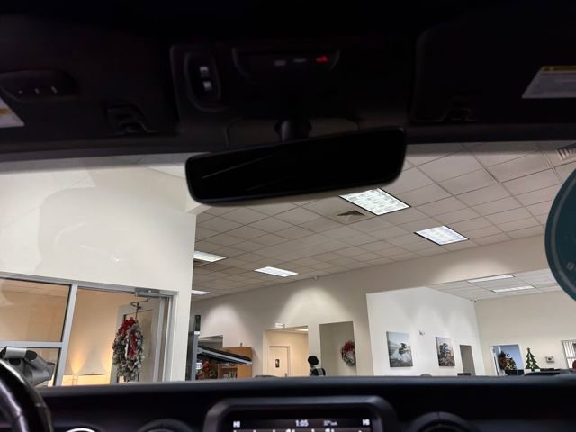 Used 2020 Jeep Wrangler Unlimited Sahara image 20