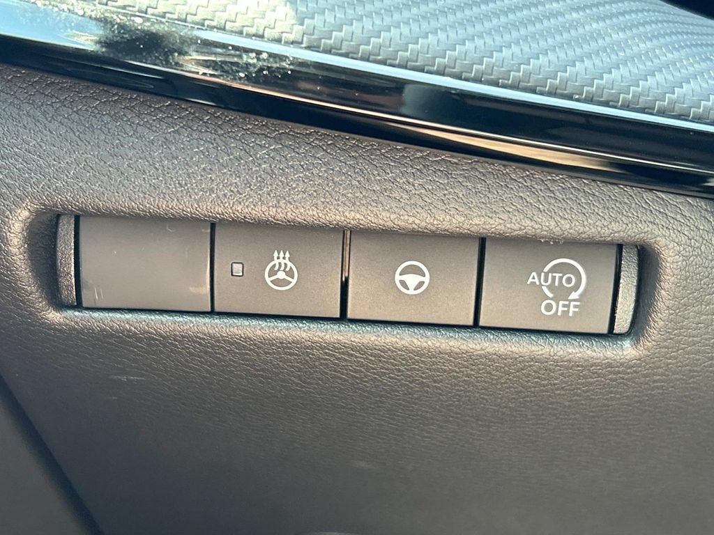 New 2026 Nissan Kicks SR w/ SR Premium Package FWD image 27
