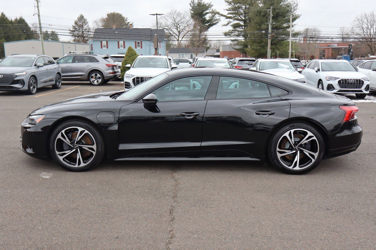 Used 2022 Audi e-tron GT Premium Plus w/ Performance Package image 8