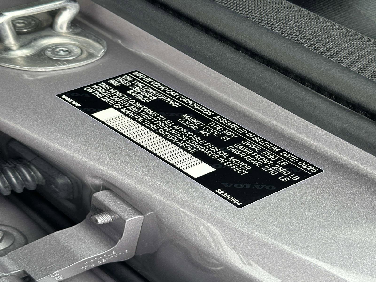 Certified 2026 Volvo V60 B5 Cross Country Plus w/ Climate Package image 29