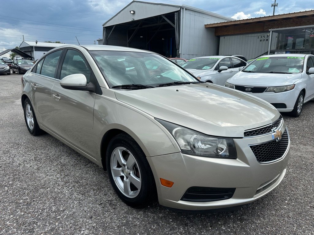 Used 2014 Chevrolet Cruze LT image 1