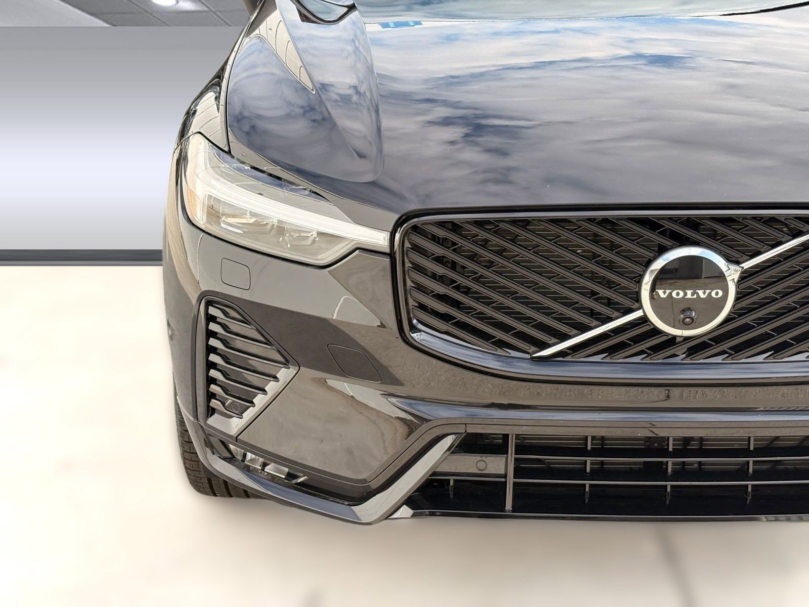 Used 2026 Volvo XC60 B5 Plus w/ Climate Package AWD/4WD image 11