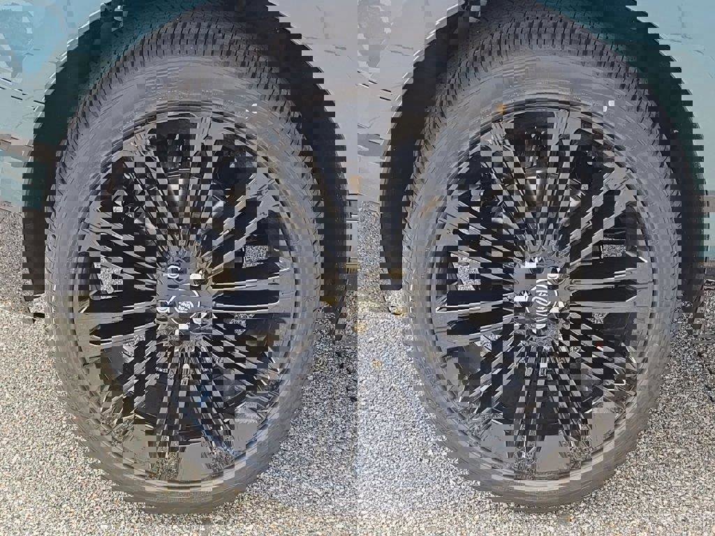 New 2026 Land Rover Range Rover Velar Dynamic SE image 6