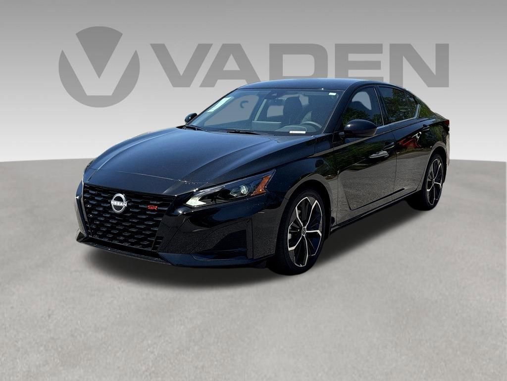 New 2026 Nissan Altima 2.5 SR FWD image 3