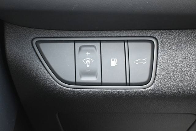 Used 2024 Genesis G70 2.5T AWD/4WD image 40