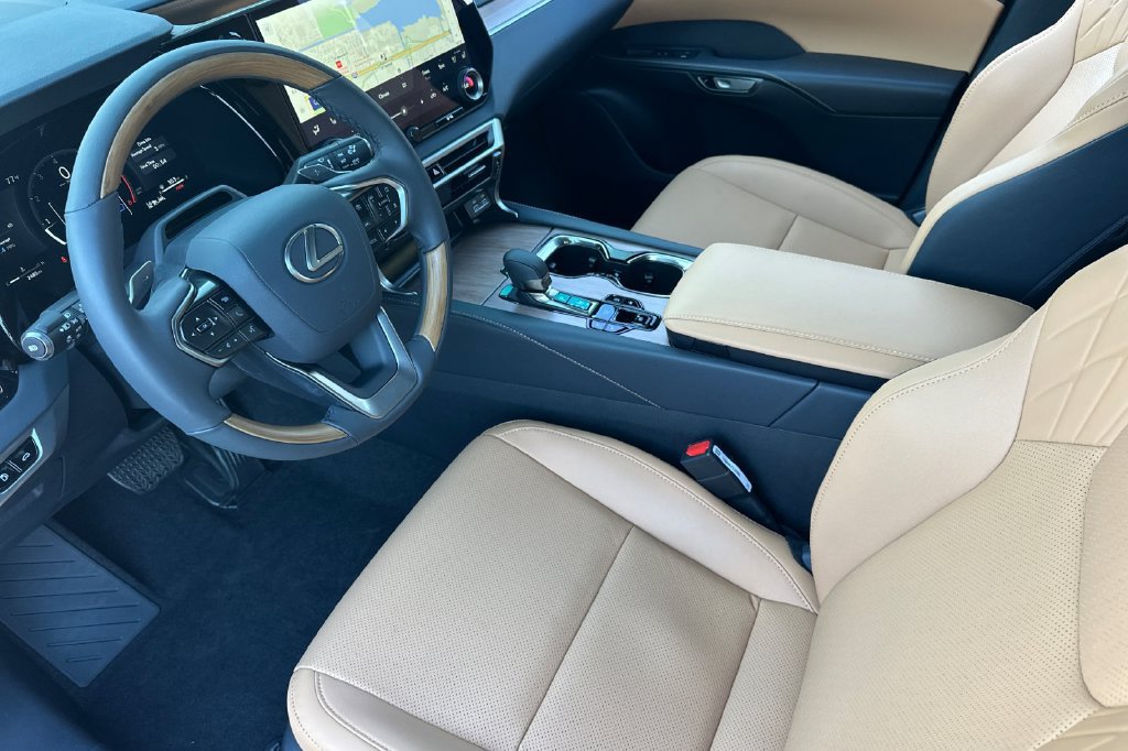 Used 2026 Lexus RX 350 Premium w/ Convenience Package AWD/4WD image 10