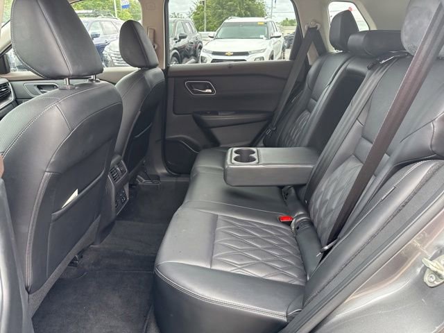 Used 2022 Nissan Rogue Platinum w/ Head-Up Display Package FWD image 29