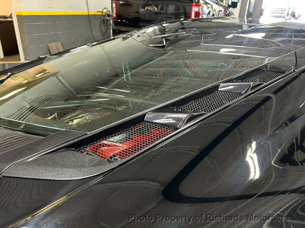 Used 2024 Chevrolet Corvette Stingray Coupe w/ Z51 Performance Package image 12