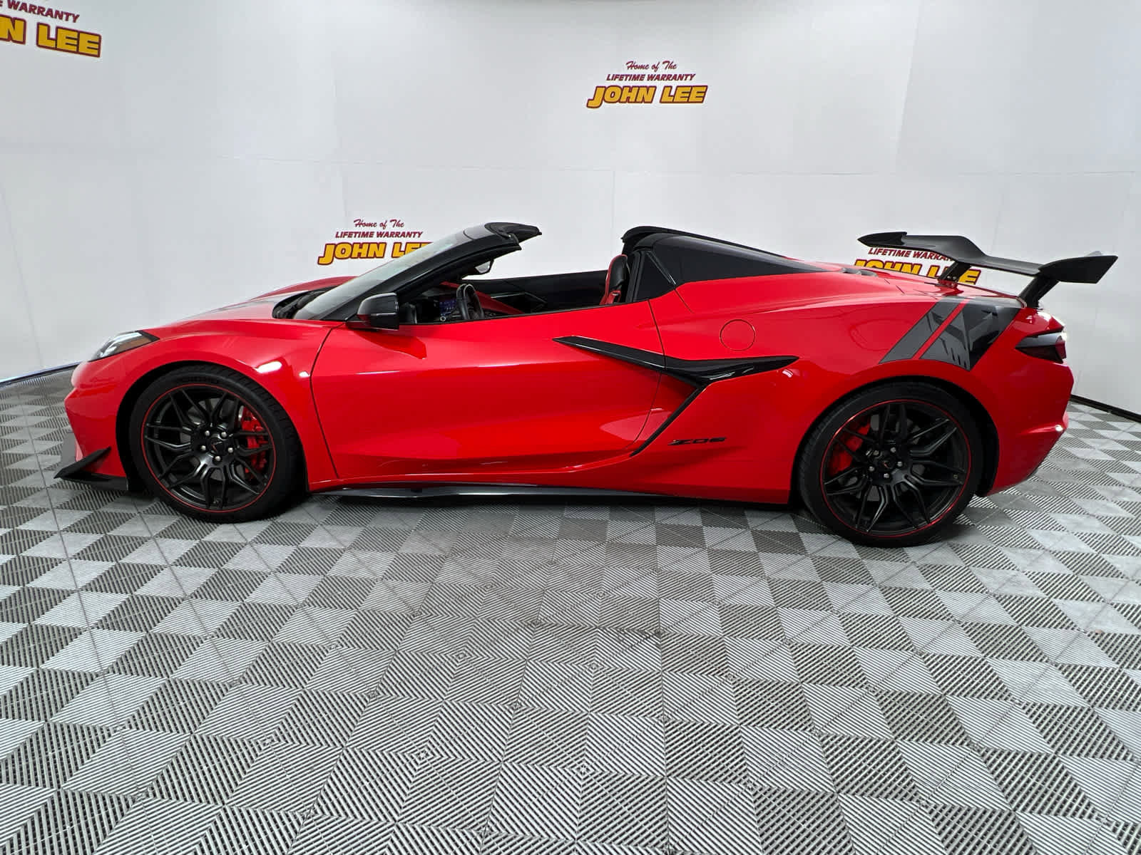 Used 2023 Chevrolet Corvette Z06 w/ Stealth Interior Trim Package image 14