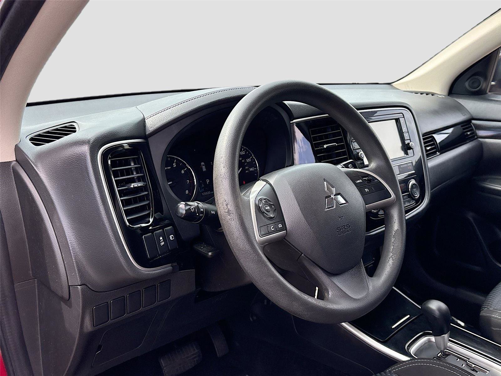 Used 2019 Mitsubishi Outlander ES FWD image 9