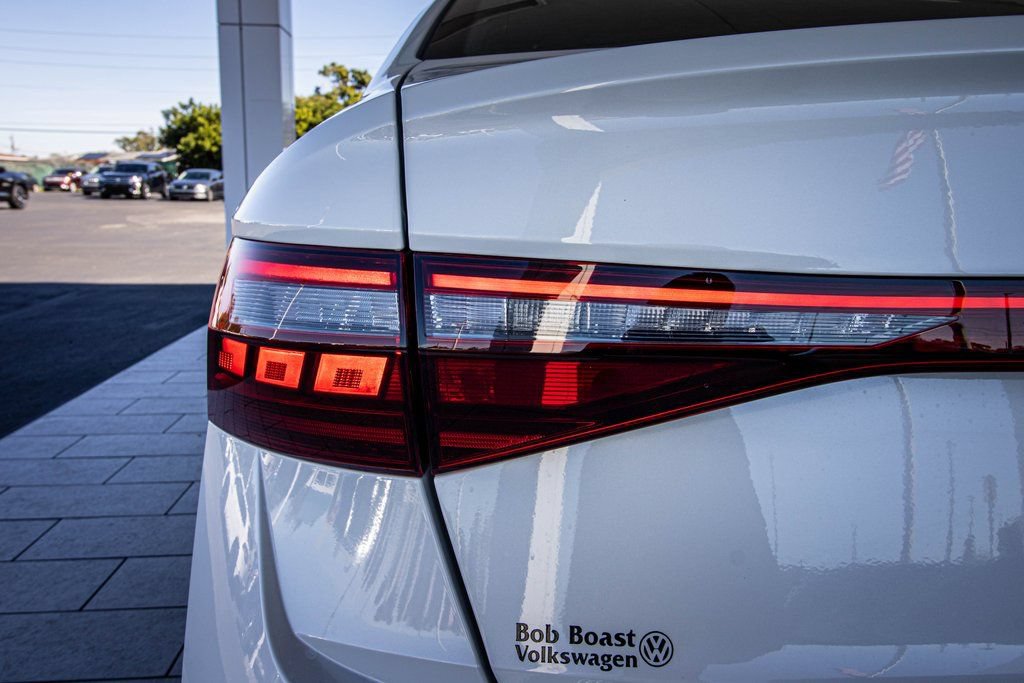 New 2026 Volkswagen Jetta SE FWD image 14