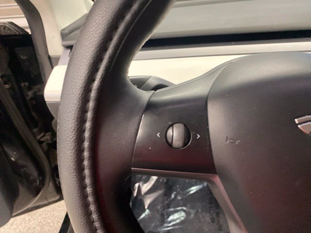 Used 2022 Tesla Model 3 Long Range AWD/4WD image 18