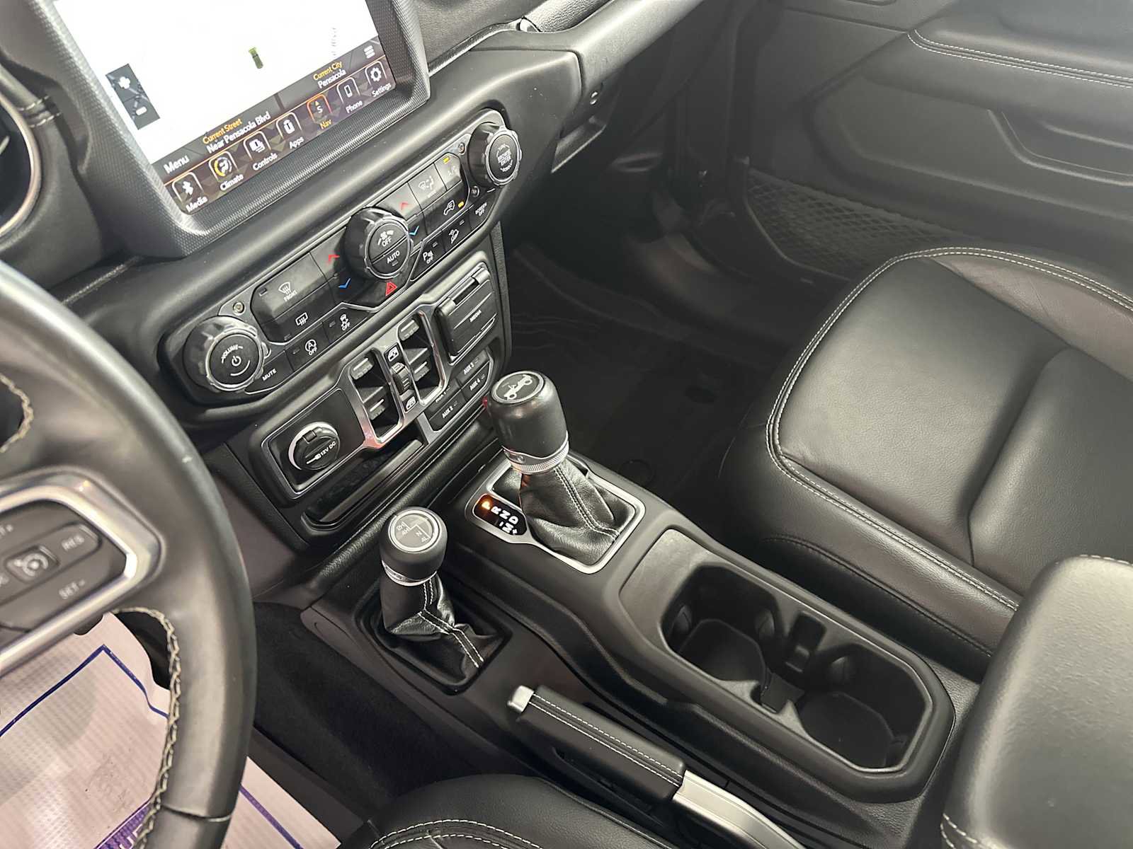 Used 2020 Jeep Wrangler Unlimited Sahara image 42