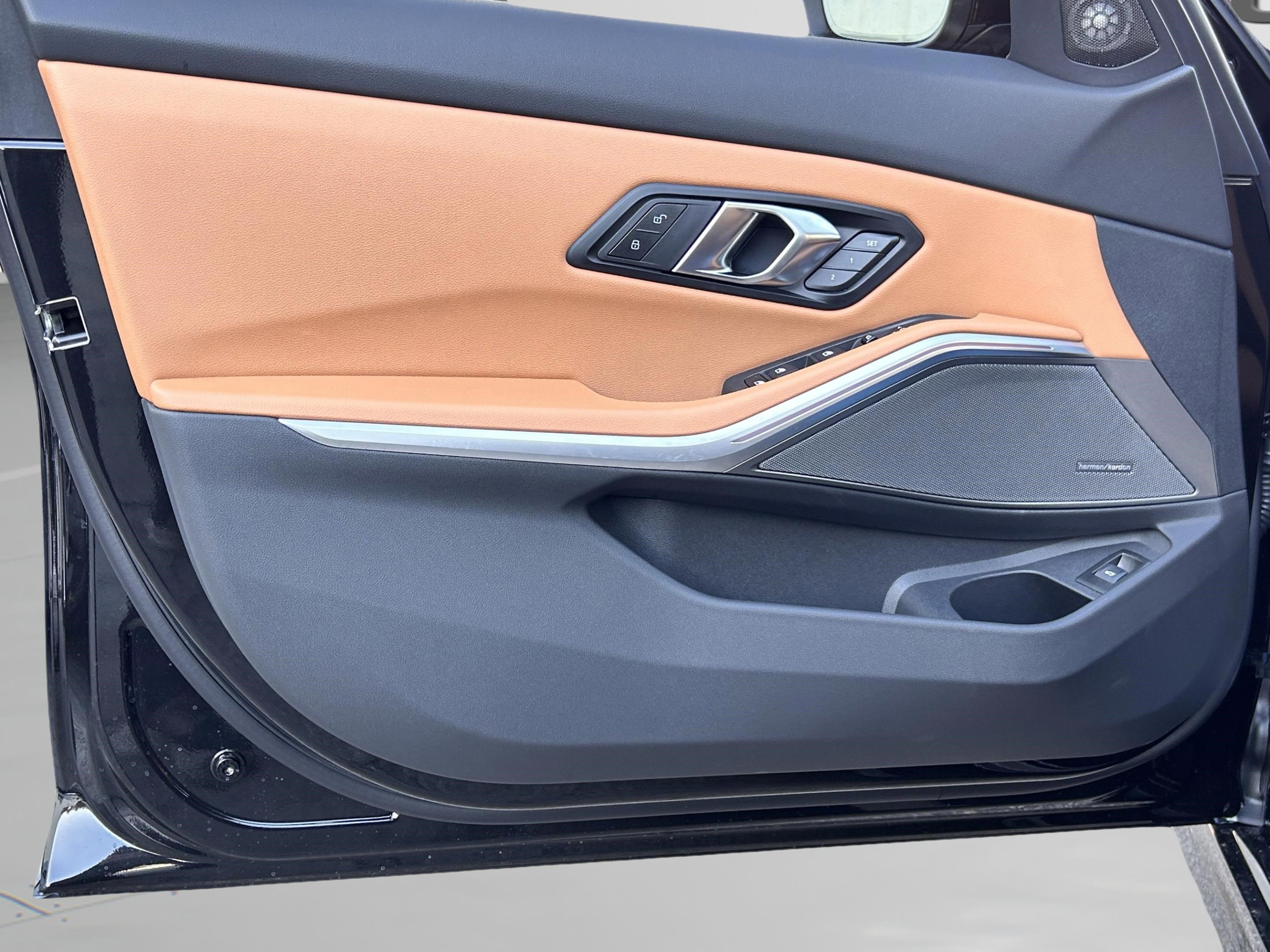 Used 2026 BMW 330i Sedan w/ Premium Package image 29