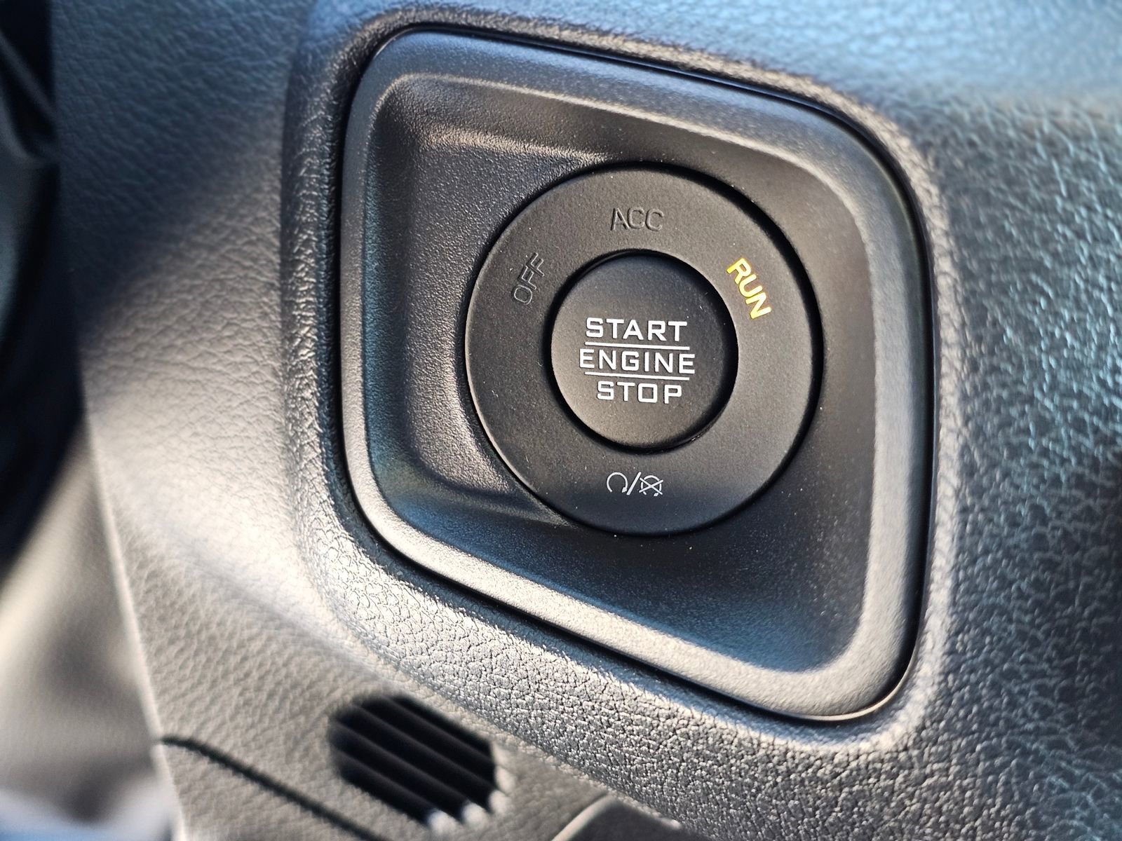New 2026 Jeep Wrangler Unlimited Sport AWD/4WD image 17