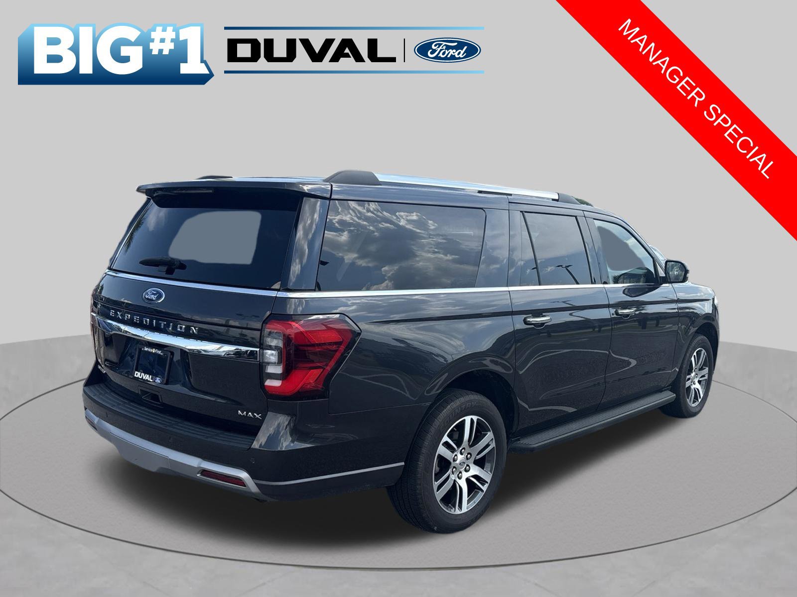 Used 2024 Ford Expedition Max Limited RWD image 2
