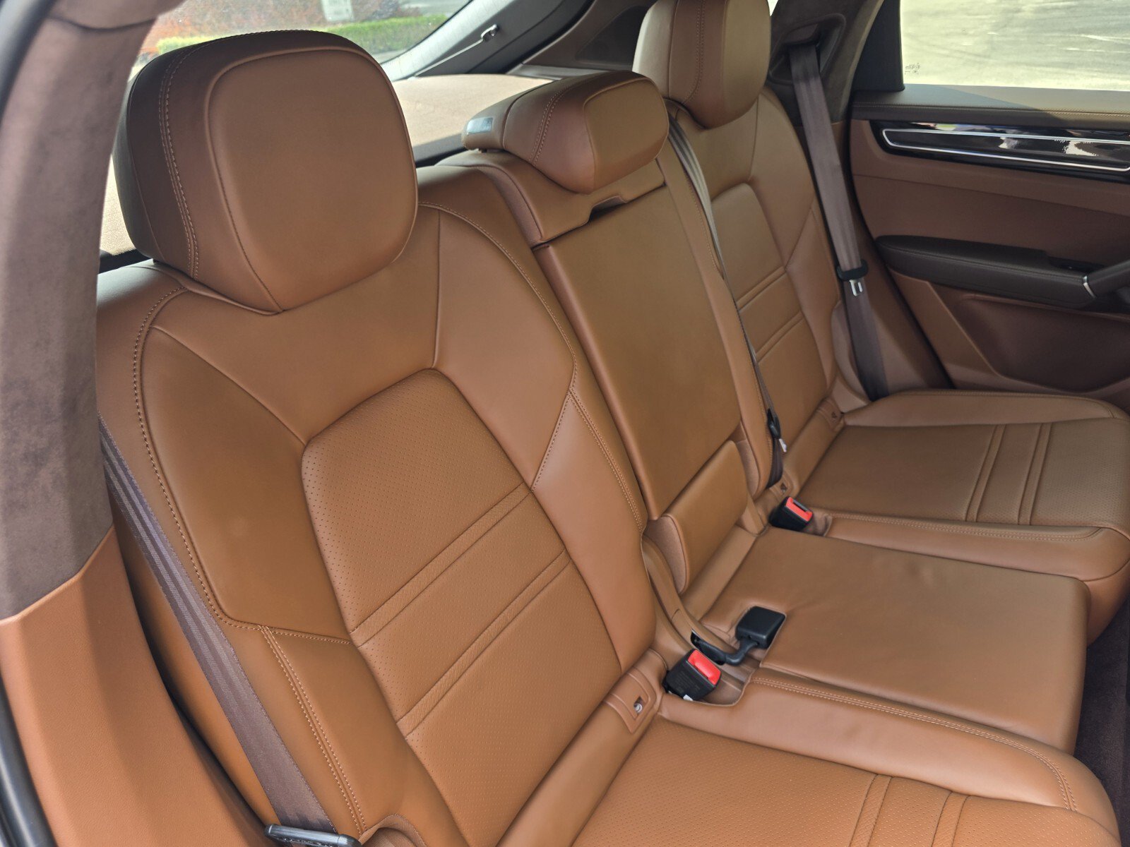 Used 2023 Porsche Cayenne GTS AWD/4WD image 27