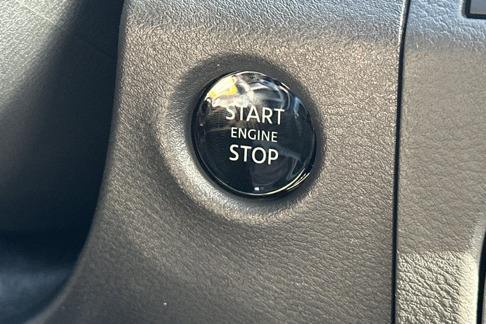 New 2026 Nissan Frontier SV image 25