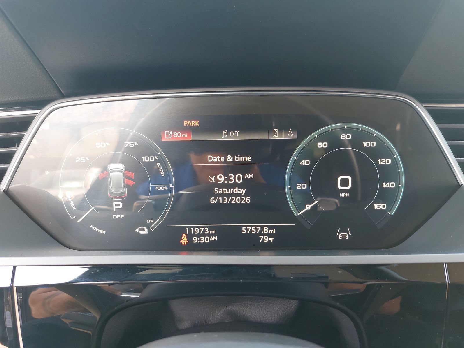 Used 2024 Audi Q8 e-tron Premium Plus w/ Premium Plus Package AWD/4WD image 19